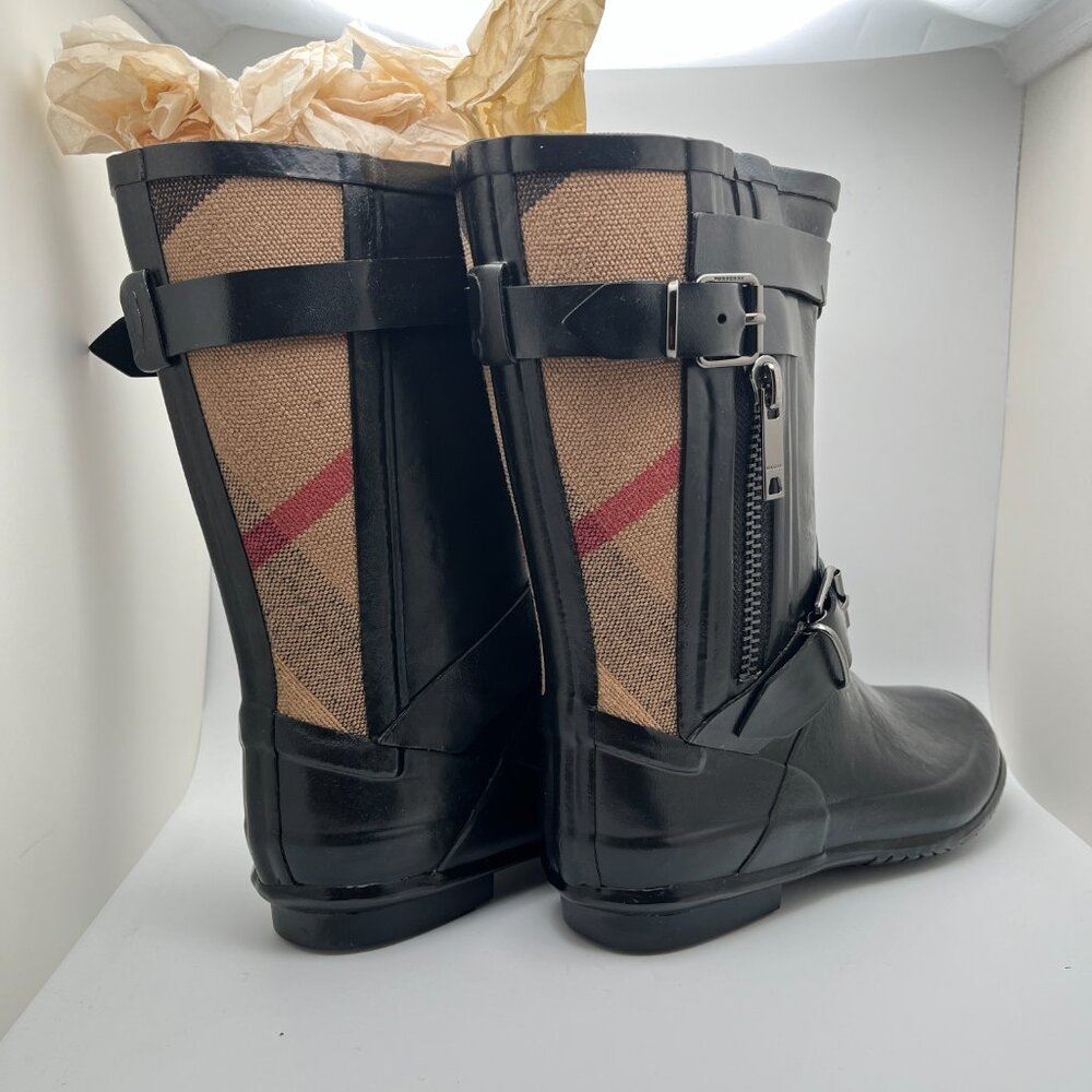 Burberry Women's Rain Boots NWOT Size 36 (US 6) - Picture 3 of 9